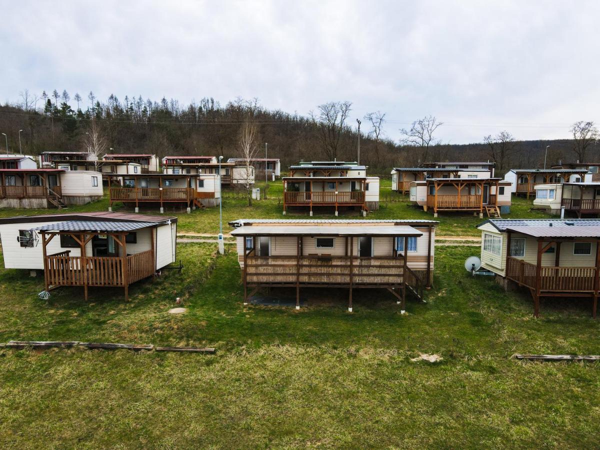 Вилла Mobilheim Stella - Vyrovicka Prehrada Vyrovice Экстерьер фото